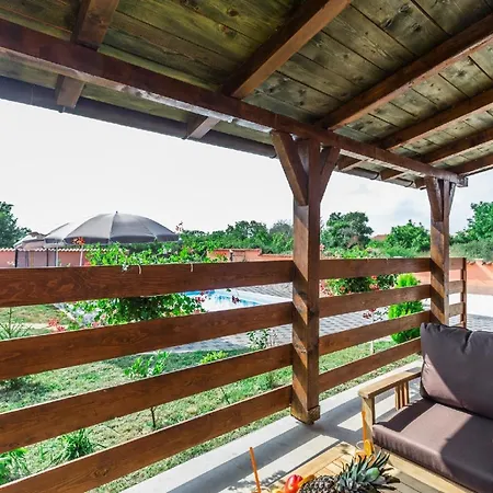 Mit Privatpool Fuer 6 Personen Ca 90 Qm In Pula, Istrien Istrische Riviera Feriehus *